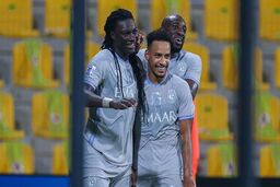 وعده مهاجم الهلال به هواداران 