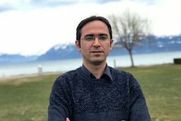 خطیر: استقلال و پرسپولیس ورشکسته هستند/ مسئولان باشگاه دروغ می‌گویند 

