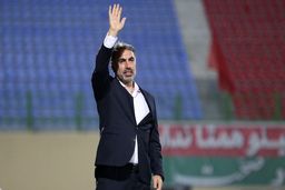 محمود فکری: دیشب شیشه ماشینم را شکستند!

