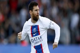 لیونل مسی در بارسلونا پیتزا فروش شد