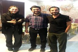 دو تصویر از عقد ساده نوید محمدزاده و فرشته حسینی در عید غدیر