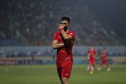 مهاجری، شجاعی را اخراج کرد!

