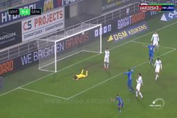 گل‌زنی میلاد محمدی برای خنت در برابر خنک