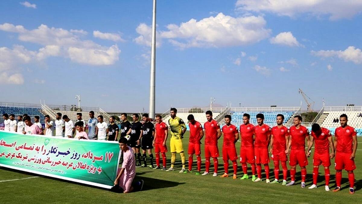 دوئل دست‌نشان و عنایتی در بازی عقب‌افتاده

