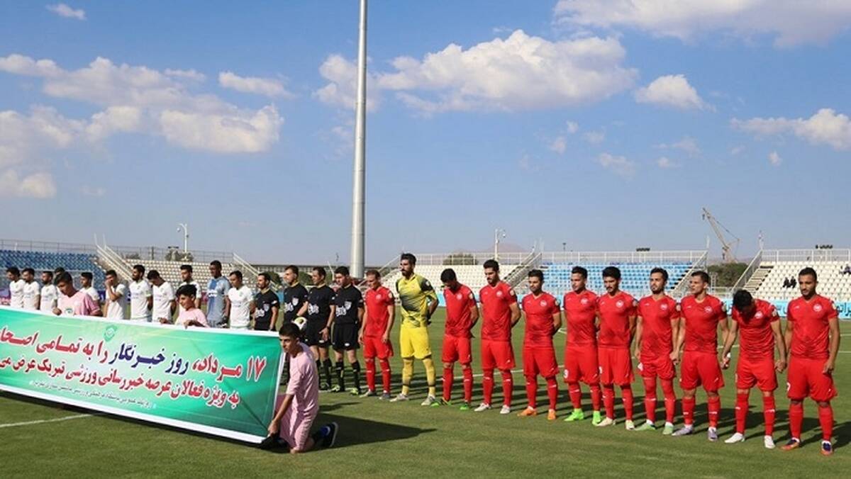 دوئل دست‌نشان و عنایتی در بازی عقب‌افتاده

