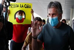 جلسه بی نتیجه مدیران بارسلونا با پدر مسی

