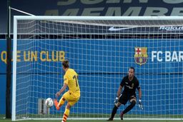 قدردانی از رختکن بارسلونا به سبک لیونل مسی