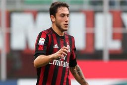 عذرخواهی بازیکن میلان به خاطر گرفتن جشن تولد پس از باخت ۵ بر صفر!

