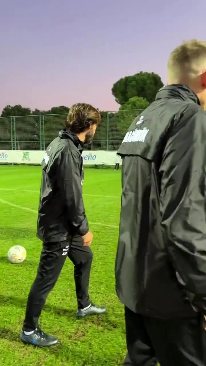 فیلم|ضربه ایستگاهی و گل زیبای پیرلو در 43 سالگی