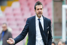 استراماچونی لباس بختیاری بر تن کرد + عکس

