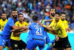 چالش جدید سپاهان و استقلال بعد از نیم‌فصل/ خاطره تلخ منصوریان، این بار یقه چه کسی را می‌گیرد؟

