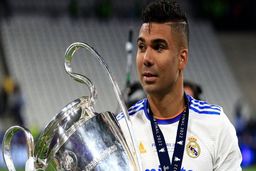 جدایی احساسی کاسیمیرو از رئال مادرید|عکس