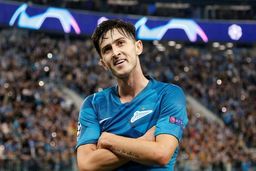 آزمون در رادار لوپتگی برای حضور در سویا / سردار روی جلد روزنامه اسپانیایی+ عکس

