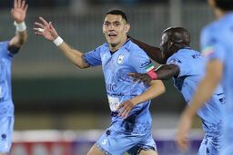 تورس در چادرملو ماند
