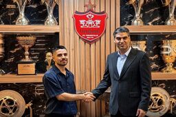 عمری در پرسپولیس ماند