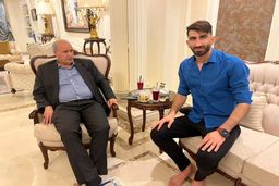 عیادت تاج در منزل شماره یک|عکس