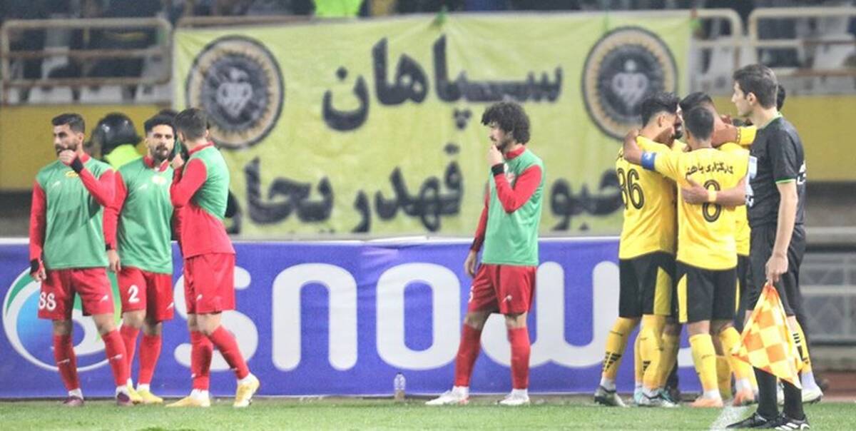 قرارداد 3 بازیکن  سپاهان و  پرسپولیس اصلاح شد