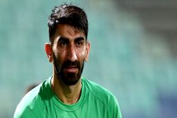 انتقاد شدیدبیرانوند:درویش کوتاه نیاید؛جایی بازی می کنیم که هواداران بیایند