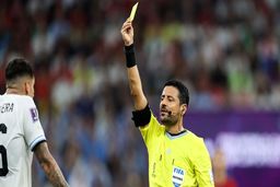 سرمربی اروگوئه:داور ایرانی ما را حذف کرد