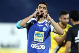 پیشنهاد وسوسه‌انگیز باشگاه پرسپولیس به علی کریمی

