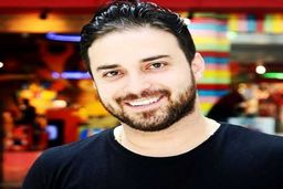 عکس جشن تولد خودمونی بابک جهانبخش برای زن دومش | آقا بابک و خانمش چه ستی هم کردن وسط رودخونه اوشون فشن