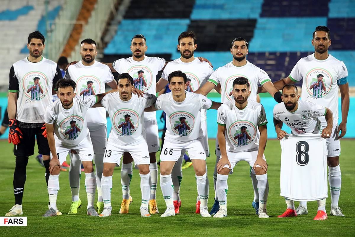 برد پرگل ذوبآهن مقابل تیم مهدی رحمتی