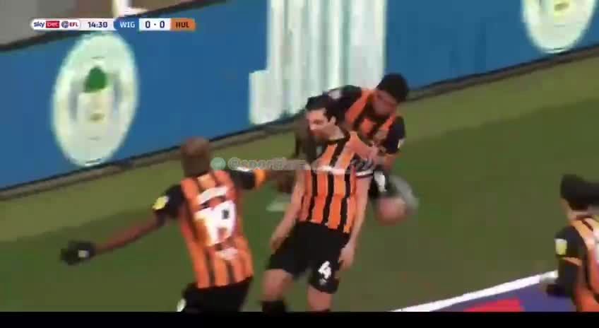 فیلم| پاس گل اللهیار صیادمنش و نجات هال سیتی از شکست