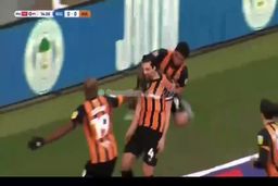 فیلم| پاس گل اللهیار صیادمنش و نجات هال سیتی از شکست