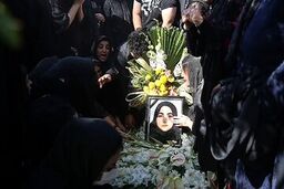 خاکسپاری آرمیتا گراوند | فیلم و عکس تشییع جنازه 
