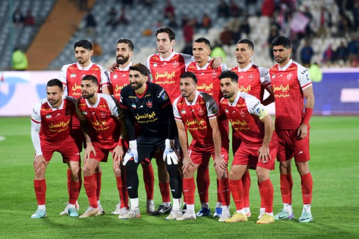 از داخلی‌ها هیچکس و از خارجی‌ها فقط یک نفر می تواند سرمربی پرسپولیس شود