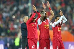 (عکس) آشتی هواداران و پرسپولیس؛پایان جهنم سرخ