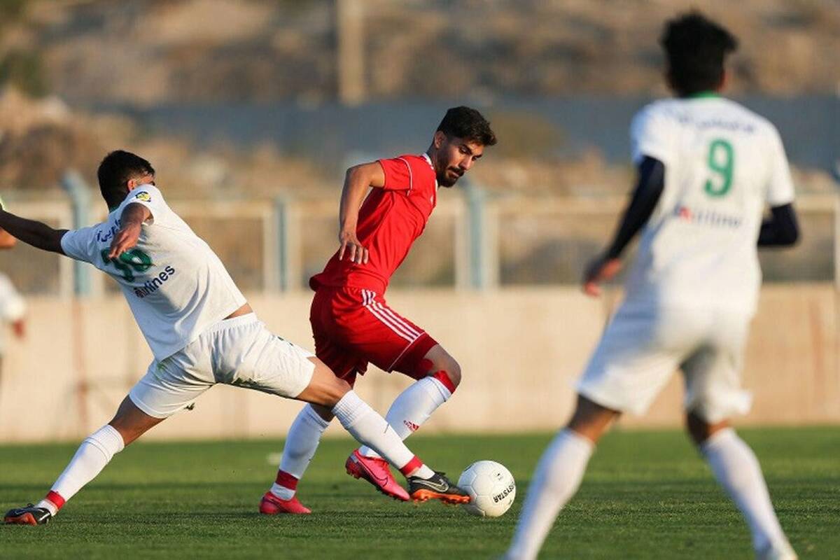 رضا شکاری پرسپولیسی می شود؟

