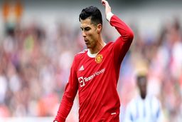 حمله شدید رونالدو به تن هاگ و باشگاه