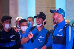 مذاکره مالک باشگاه ناپولی با مدیر برنامه سردار