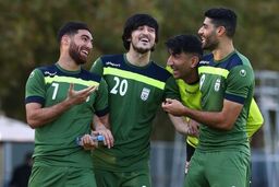 والیبال عالی بازیکنان تیم ملی فوتبال را ببینید