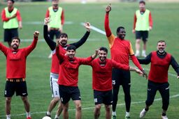 پرسپولیس به یک شرط می تواند جشن قهرمانی را در تهران بگیرد