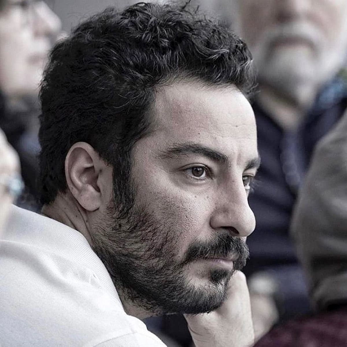 نوید محمدزاده معتاد شد| مصرف مواد در ویلای شخصیش