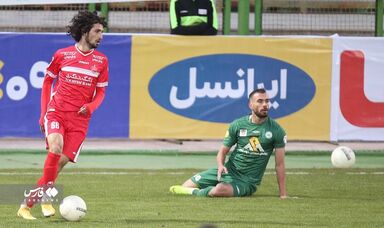  صعود پرسپولیس با غلبه بر ذوب آهن