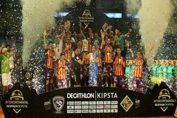 مایورکا پالما با 3 فوتسالیست ایرانی قهرمان جهان شد