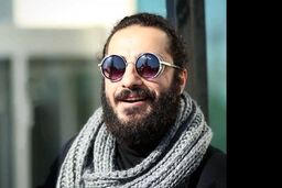 نوید محمدزاده بازیگر معروف نابینا شد! + جزئیات

