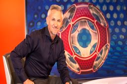 لینه‌کر به قدیمی‌ترین برنامه فوتبالی بازگشت|عذرخواهی BBC
