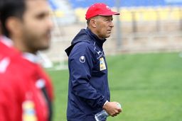 کالدرون:‌ اولتیماتومی نگرفته‌ام/ خودم نمی‌توانم گل بزنم

