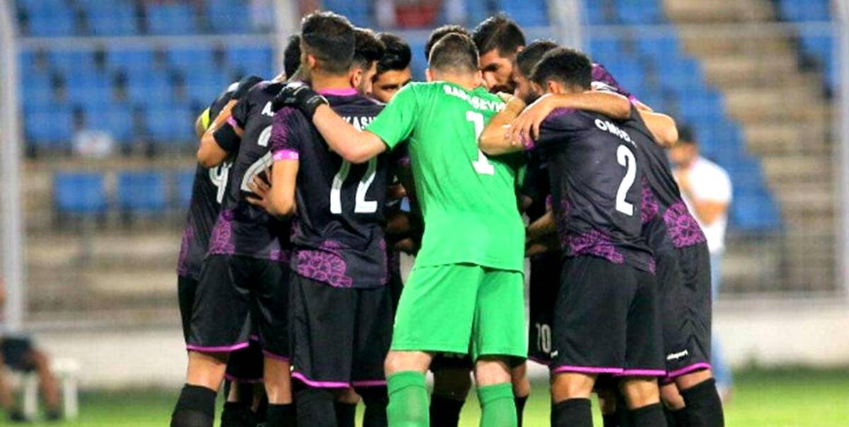 پرسپولیس به احترام کاپیتان بزرگش با بازوبند مشکی به زمین می رود