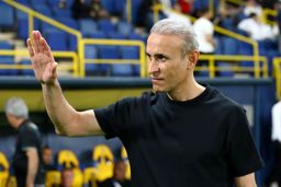 رسمی:یحیی مربی محبوب و قهرمان پرسپولیس جدا شد