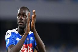 رقابت لیورپول با منچستر یونایتد برای جذب کولیبالی