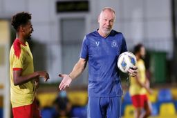 سرمربی النصر در حال تقویت بازیکنان 