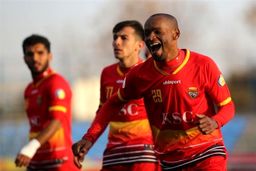 رفتار ناجوانمردانه شیمبا علیه استقلال ! | جزئیات