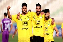 سپاهان ترک عادت نکرد؛هوادار هم بمباران شد