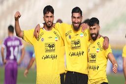 سپاهان ترک عادت نکرد؛هوادار هم بمباران شد