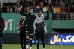 انتقاد شدید هواداران استقلال به کاپیتان